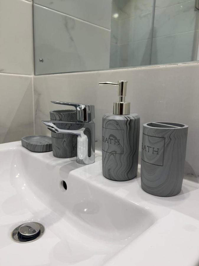 The Lennox Luxury Apartment Accra Eksteriør billede