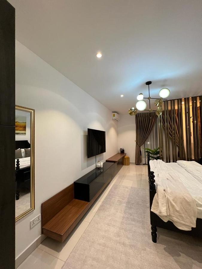 The Lennox Luxury Apartment Accra Eksteriør billede
