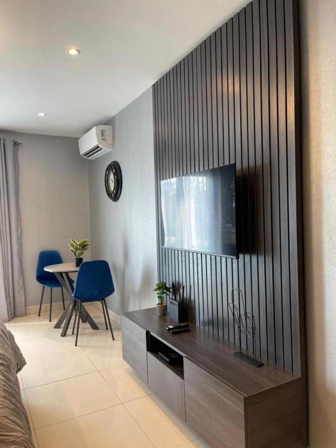 The Lennox Luxury Apartment Accra Eksteriør billede